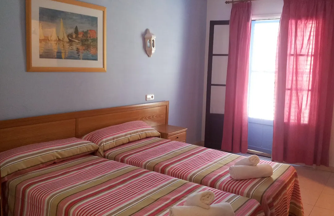 Hostal Ferrer-1