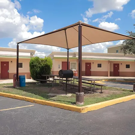 Rodeway Inn San Antonio Lackland Afb - Seaworld-Rivarwalk-The Alamo-3